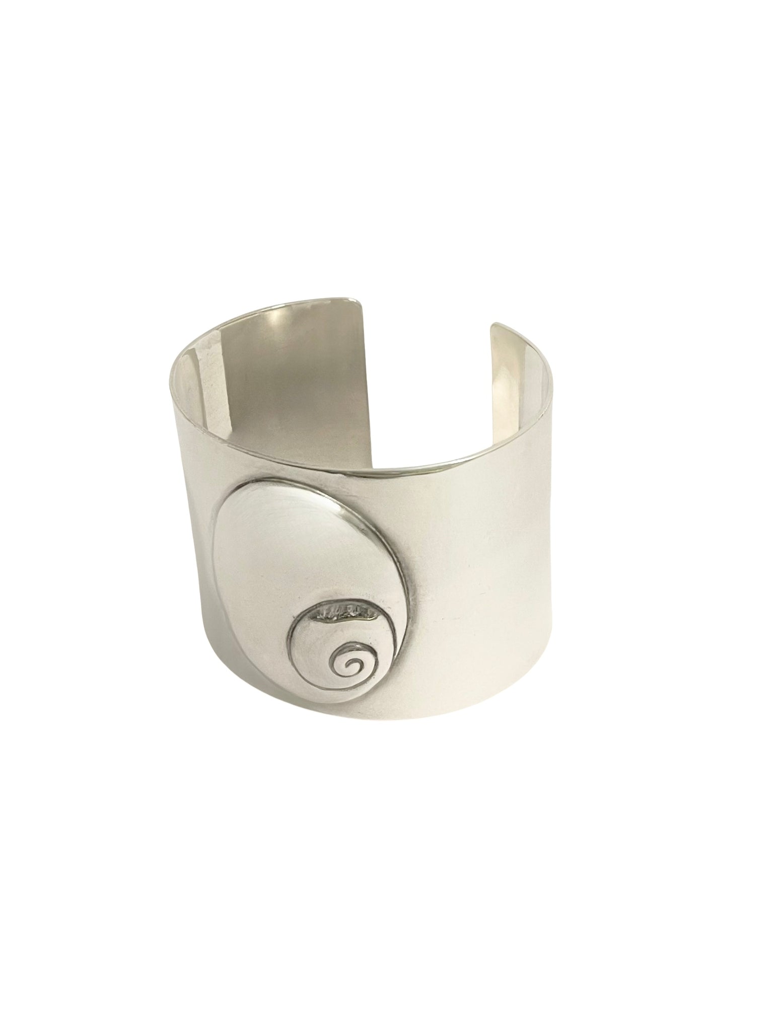 Nautilus Cuff Brass