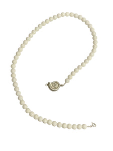 Nautilus Small White Agate Necklace